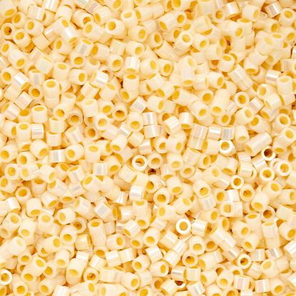 Picture of Cylin Cream Aurora Borealis Cylinder Seed Bead Size 11, Approximately 25 Grams