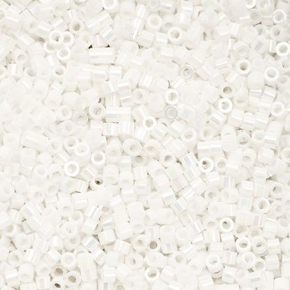 Picture of Cylin White Pearl Cylinder Seed Bead Size 11, Approximately 25 Grams