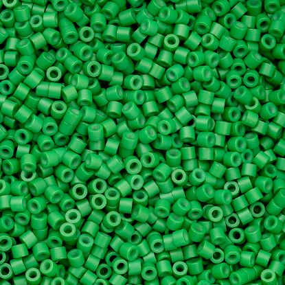 Picture of Cylin Green Kelly Cylinder Seed Bead Size 11, Approximately 25 Grams