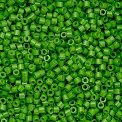 Picture of Cylin Opaque Grass Green Cylinder Seed Bead Size 11, Approximately 25 Grams
