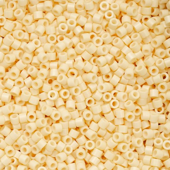Picture of Cylin Dark Cream Cylinder Seed Bead Size 11, Approximately 25 Grams