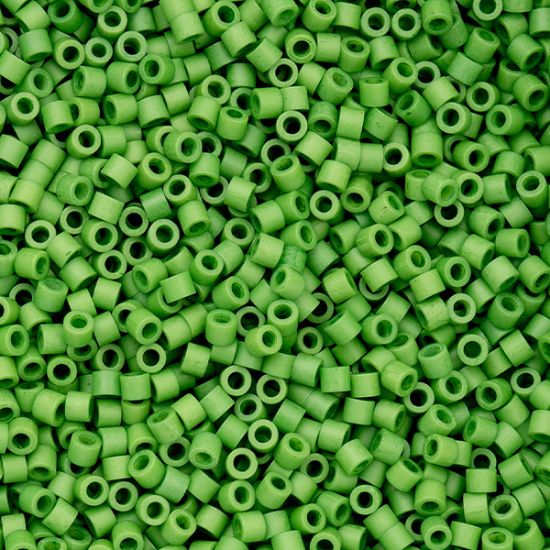 Picture of Cylin Spring Green Cylinder Seed Bead Size 11, Approximately 25 Grams