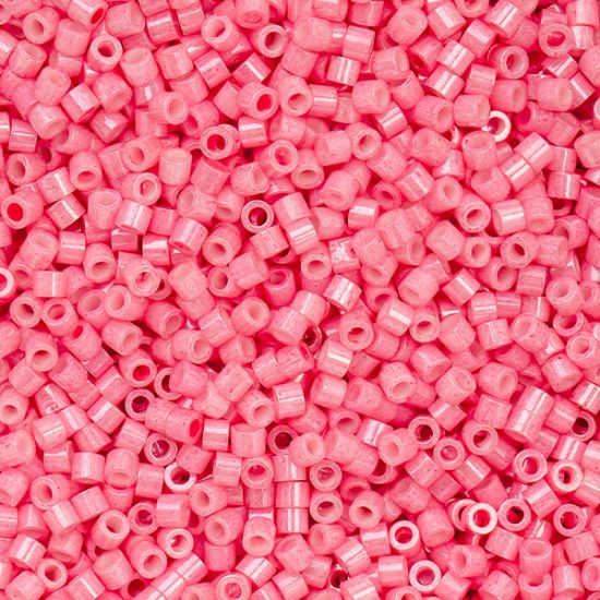 Picture of Cylin Opaque Pink Carnation Cylinder Seed Bead Size 11, Approximately 25 Grams
