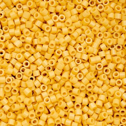 Picture of Cylin Opaque Light Topaz Cylinder Seed Bead Size 11, Approximately 25 Grams