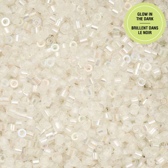 Picture of Cylin Glow in Dark Aurora Borealis, White to Sky Cylinder Seed Bead Size 11, Approximately 25 Grams