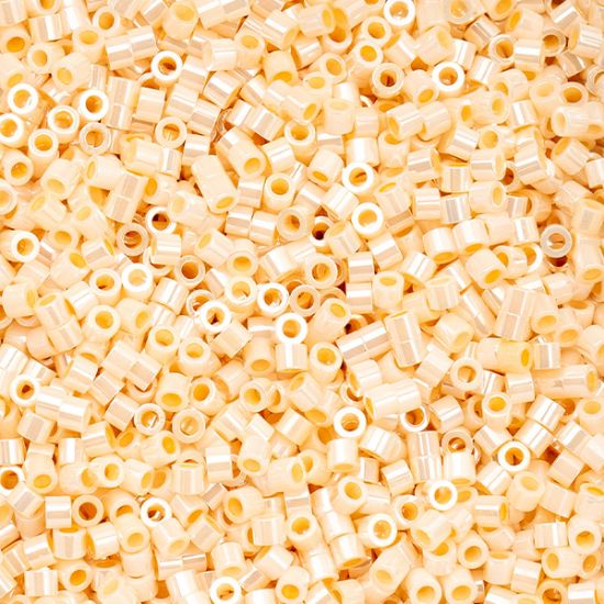 Picture of Cylin Opaque Light Beige Glazed Luster Cylinder Seed Bead Size 11, Approximately 25 Grams